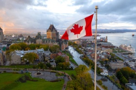 В Канаде борются с синтетическим мошенничеством