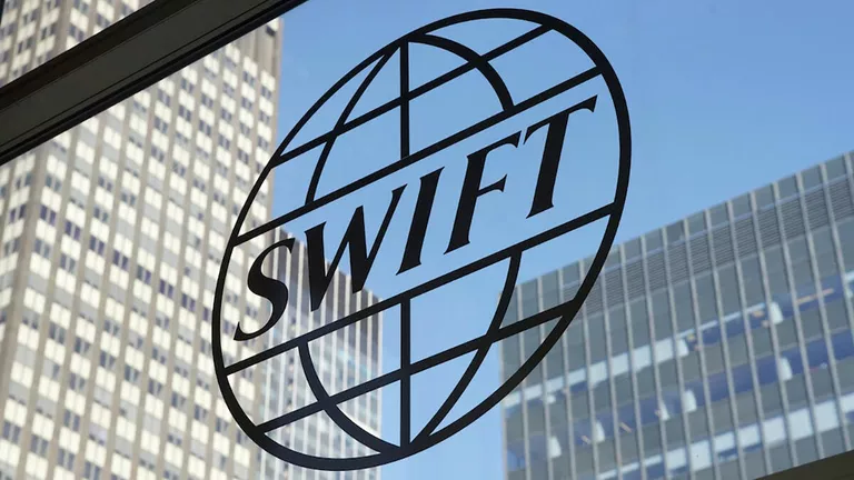 Доля доллара в расчётах через SWIFT достигла рекордных 52,09% Доля доллара в расчётах через SWIFT достигла рекордных 52,09%