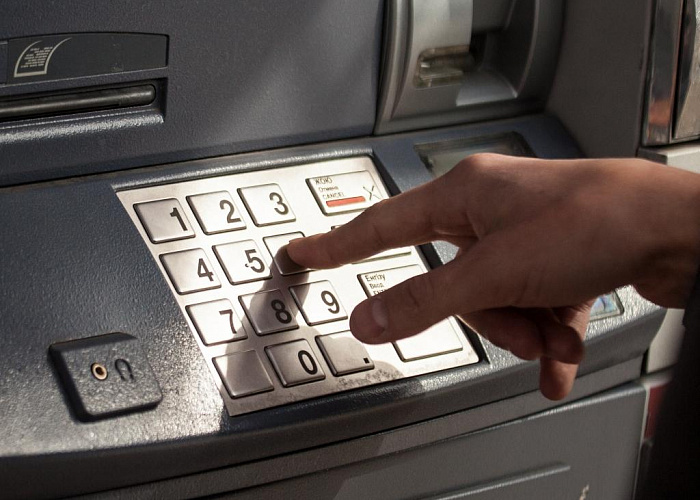 В России растет количество банкоматов?
