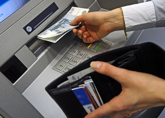 ВТБ запустил сервис пополнения карт сторонних банков