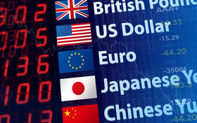 Доля наличного валютообмена в августе выросла до 86%