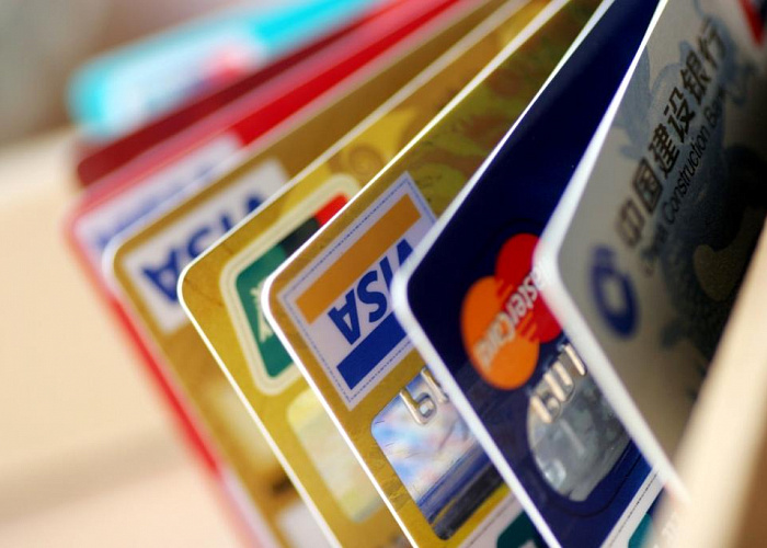 В 2022 году в мире будет обращаться 17 млрд платежных карт 