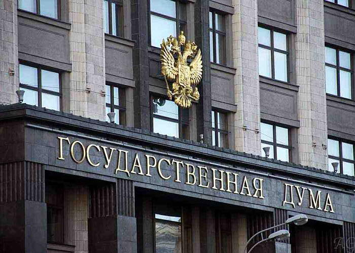Госдума приняла поправки о деятельности иностранных платежных систем