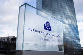 ЕЦБ намерен потребовать от итальянской группы UniCredit сократить бизнес в России