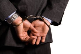 За коммерческий подкуп арестован топ-менеджер акционерного банка «Россия»
