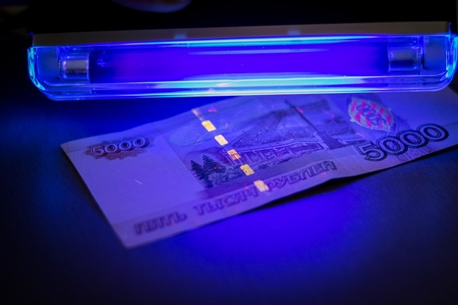Банк России: на миллион банкнот приходится семь подделок