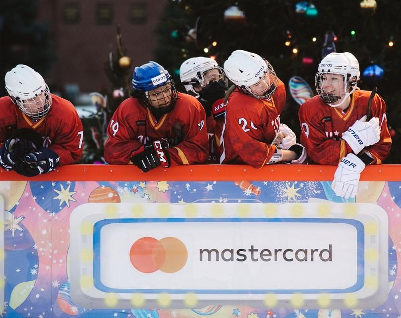 Mastercard и КХЛ провели «Бесценный матч» между командой ЖХЛ и сборной звезд шоу-бизнеса - рис.1 Mastercard и КХЛ провели «Бесценный матч» между командой ЖХЛ и сборной звезд шоу-бизнеса - рис.1